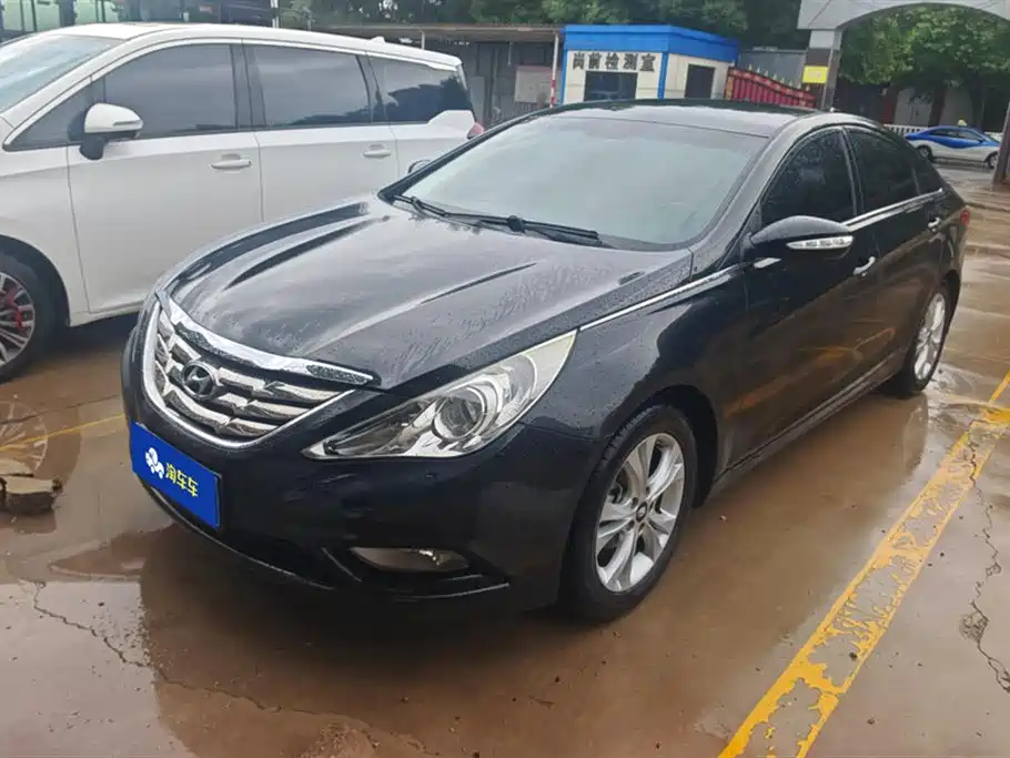 Hyundai Sonata 2011 2.0L Automatic Fashion