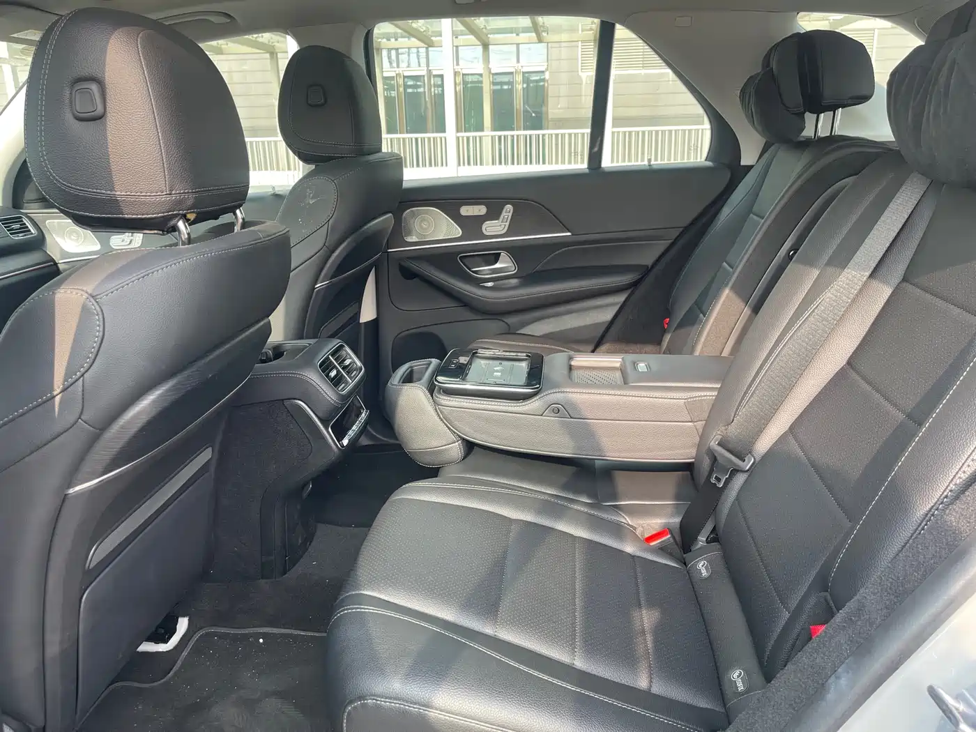 Mercedes-Benz GLE 2024 GLE 450 4MATIC Luxury фото 7