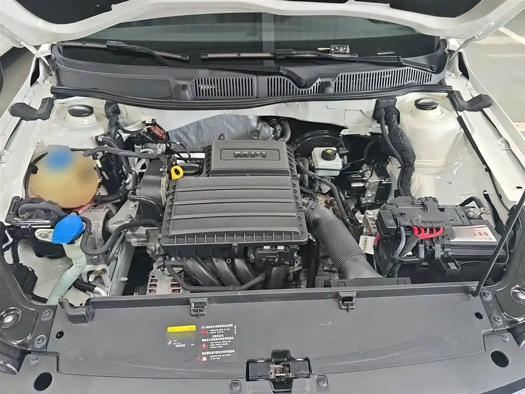 Volkswagen Lavida Tour 2015 1.6L Automatic Trend Edition фото 20