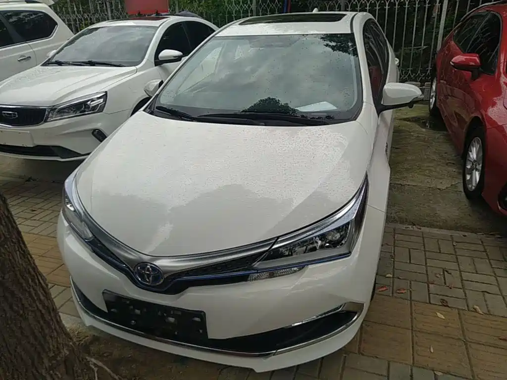 Toyota Corolla Twin Engine E+ 2020 2019 1.8L E-CVT Leading Edition