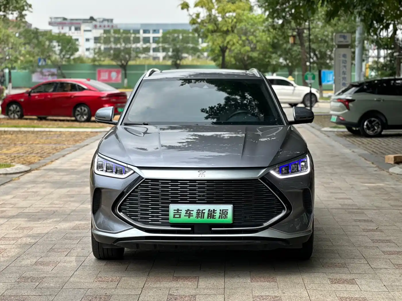 BYD Song PLUS PHEV 2021 DM-i 110KM Flagship фото 3