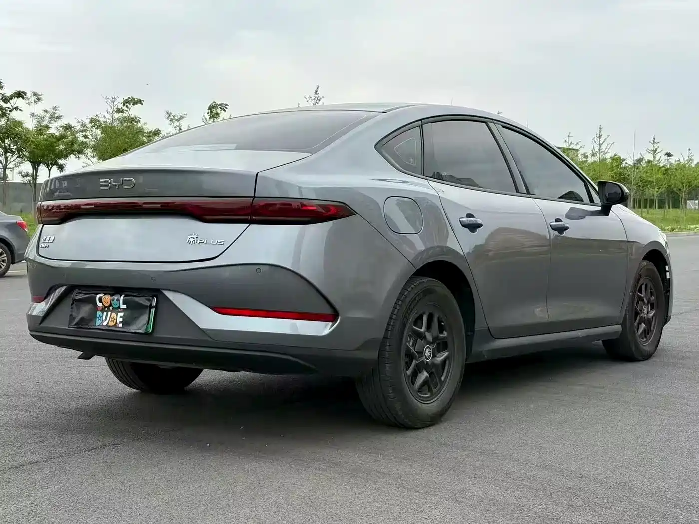 BYD Qin PLUS 2025 DM-i Smart Drive 55KM Leader фото 9