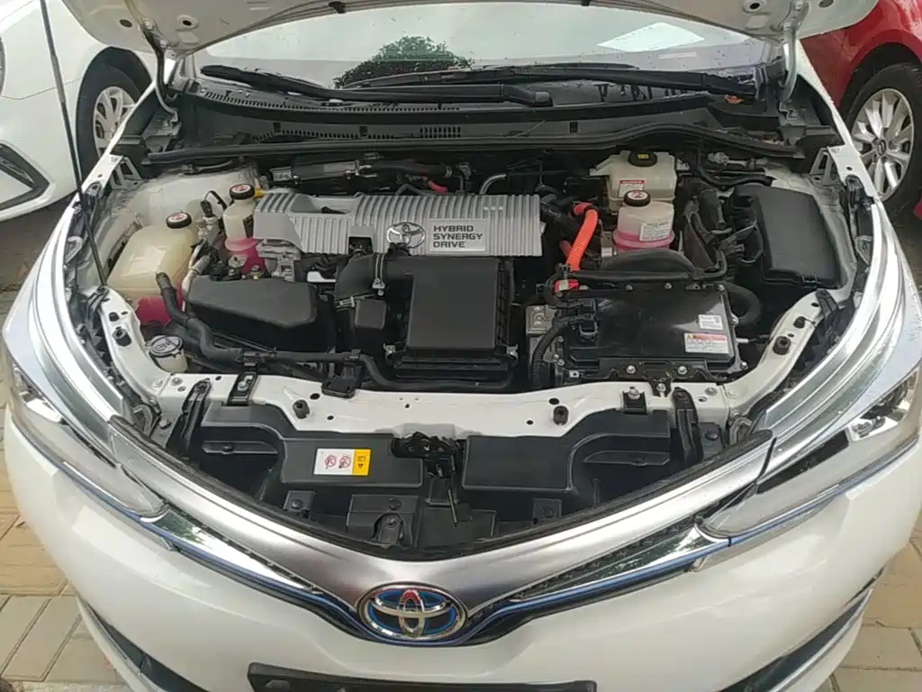 Toyota Corolla Twin Engine E+ 2020 2019 1.8L E-CVT Leading Edition