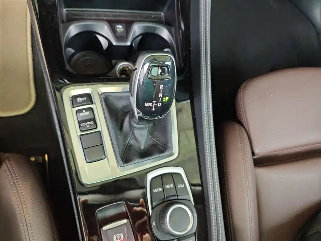BMW 1 Series 2020 Model 125i Leading M Sport Package фото 6