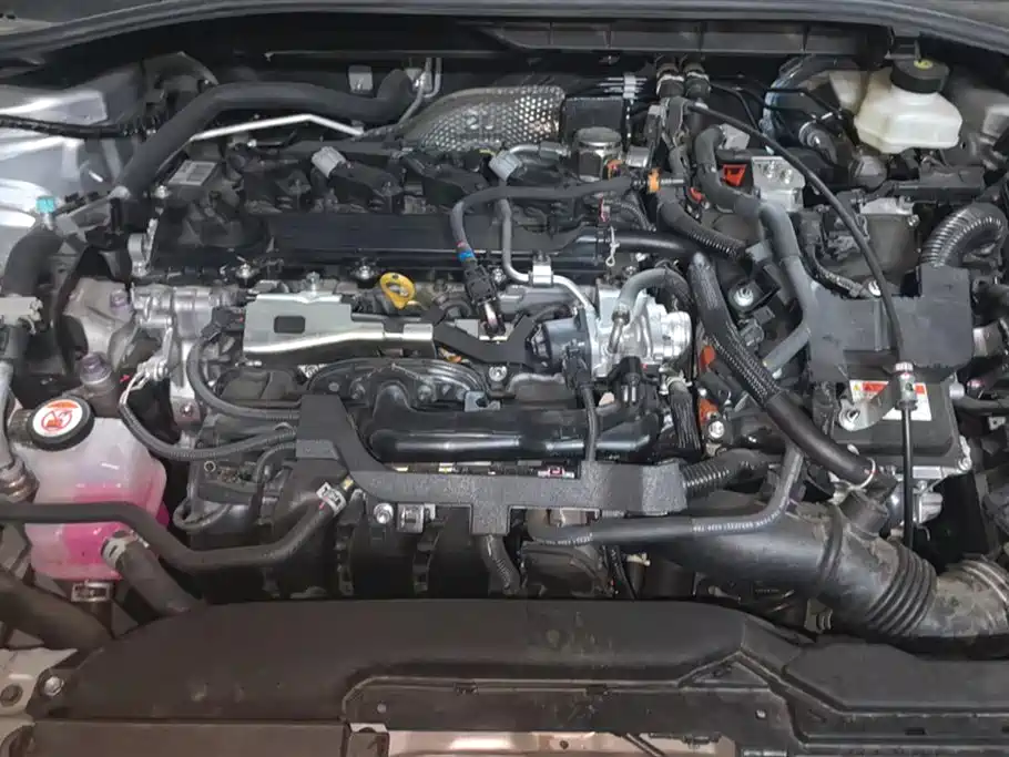 Toyota Frontlander 2024 2.0L Smart Hybrid Dual Engine Luxury Edition фото 10