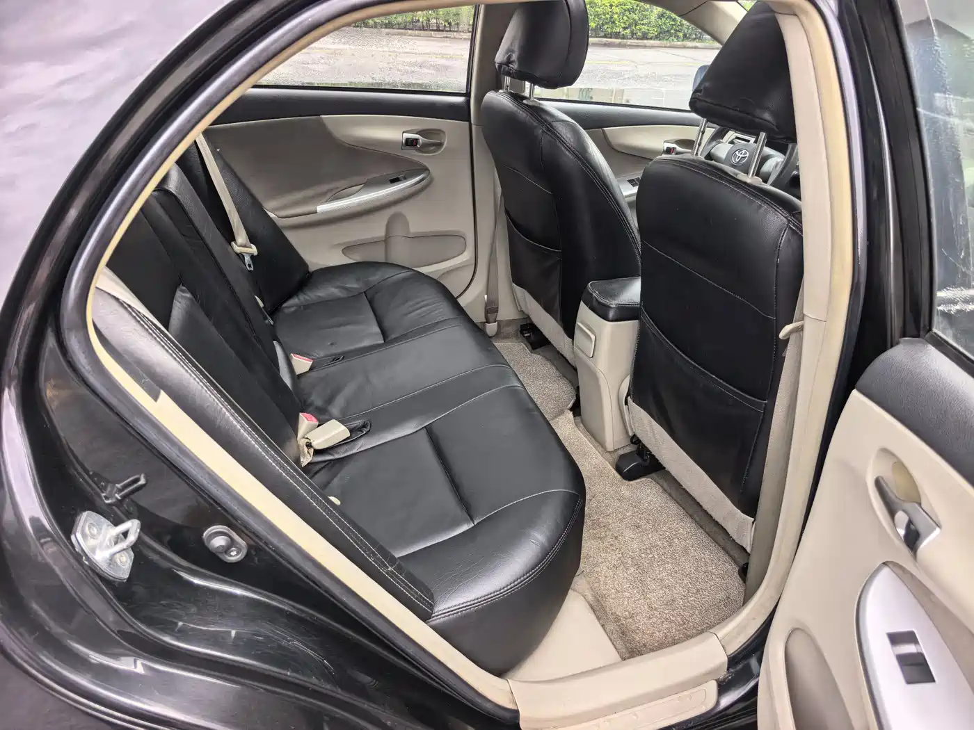 Фото 7 - Toyota Corolla