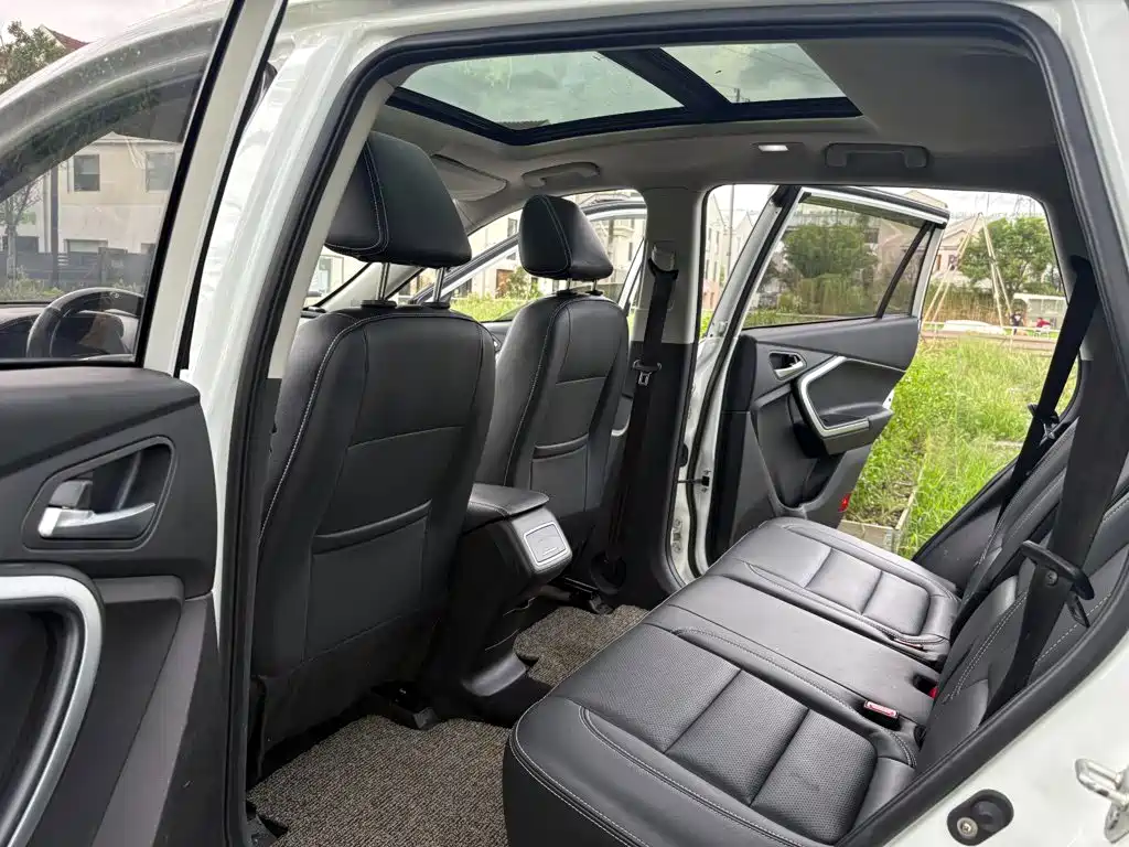 BAIC Huansu S6 2016 2017 1.5T CVT Delight