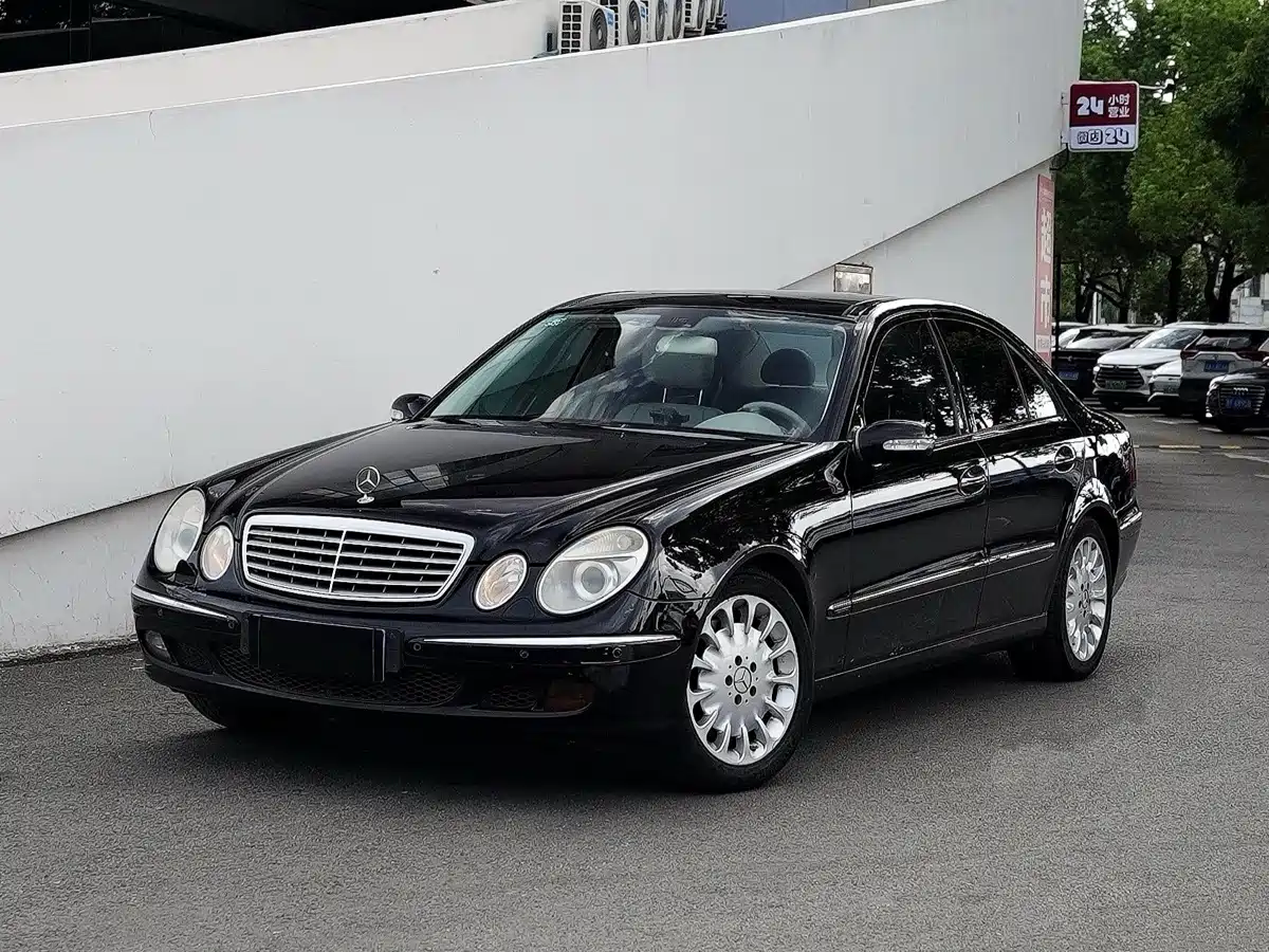 Mercedes-Benz E-Class (Import) 2006 E 500 Elegance