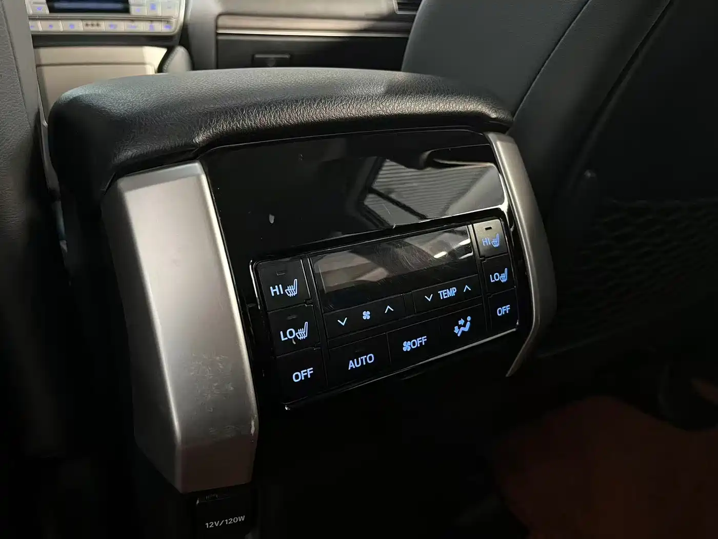 Toyota Prado 2018 3.5L Auto TX-L фото 17
