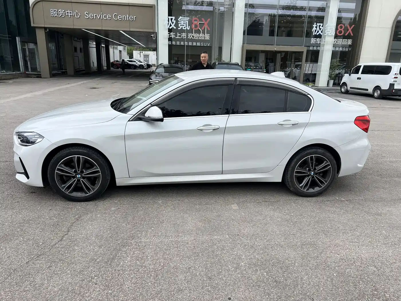 BMW 1 Series 2023 120i M Sport фото 2