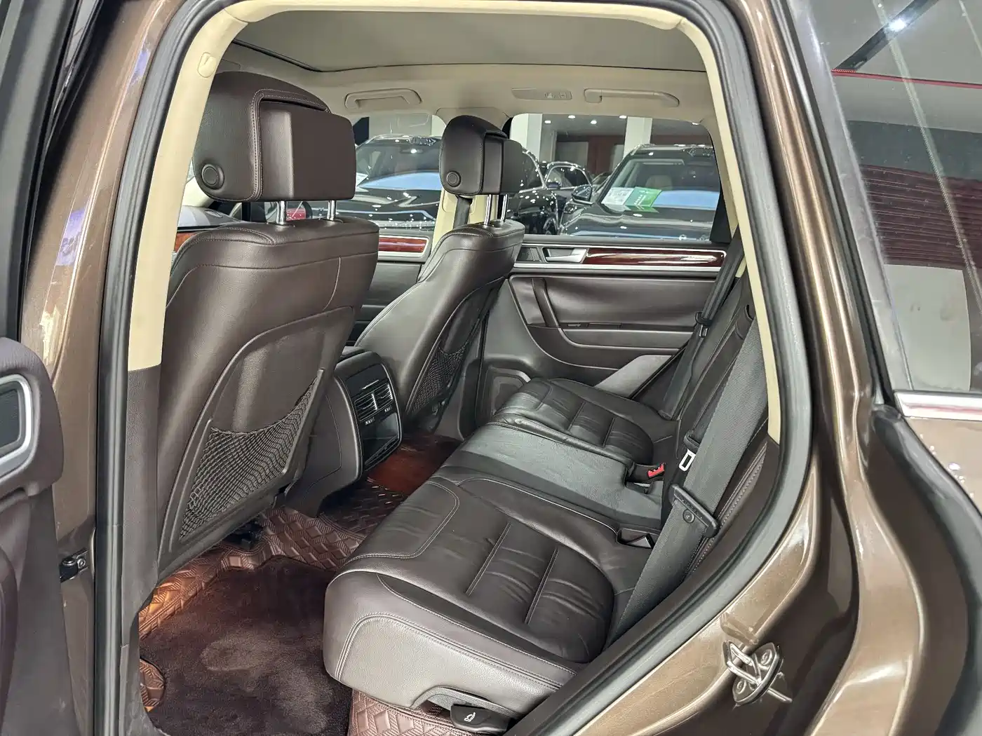 Volkswagen Touareg 2014 3.0TSI New Edge Edition фото 7