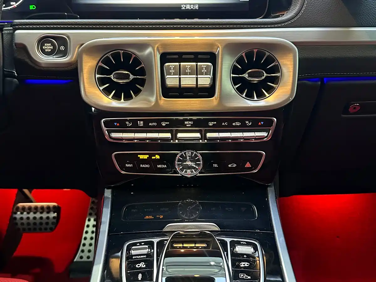 Mercedes-Benz G-Class AMG 2023 AMG G 63 фото 16