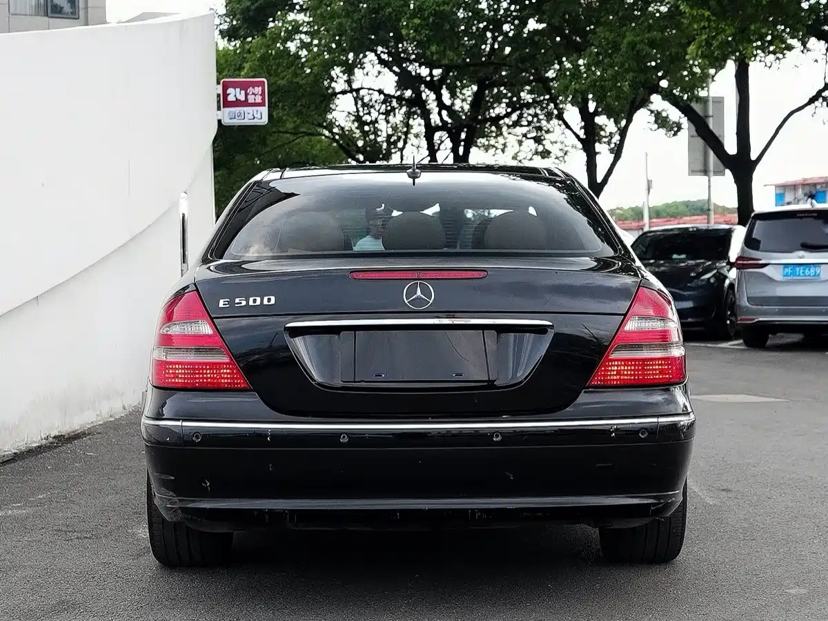 Mercedes-Benz E-Class (Import) 2006 E 500 Elegance фото 9