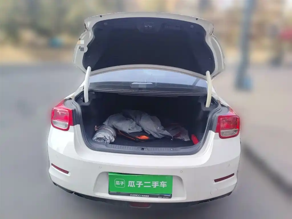 Chevrolet Malibu 2014 2.0L Automatic Comfort фото 10