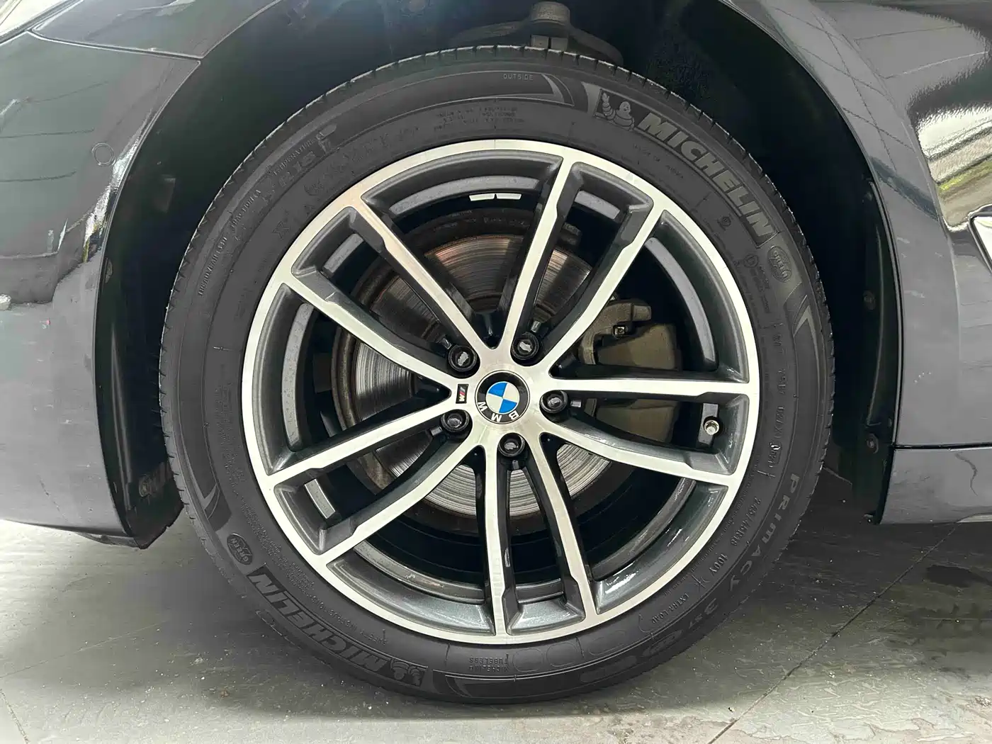 BMW 5 Series 2021 525Li M Sport Package фото 3