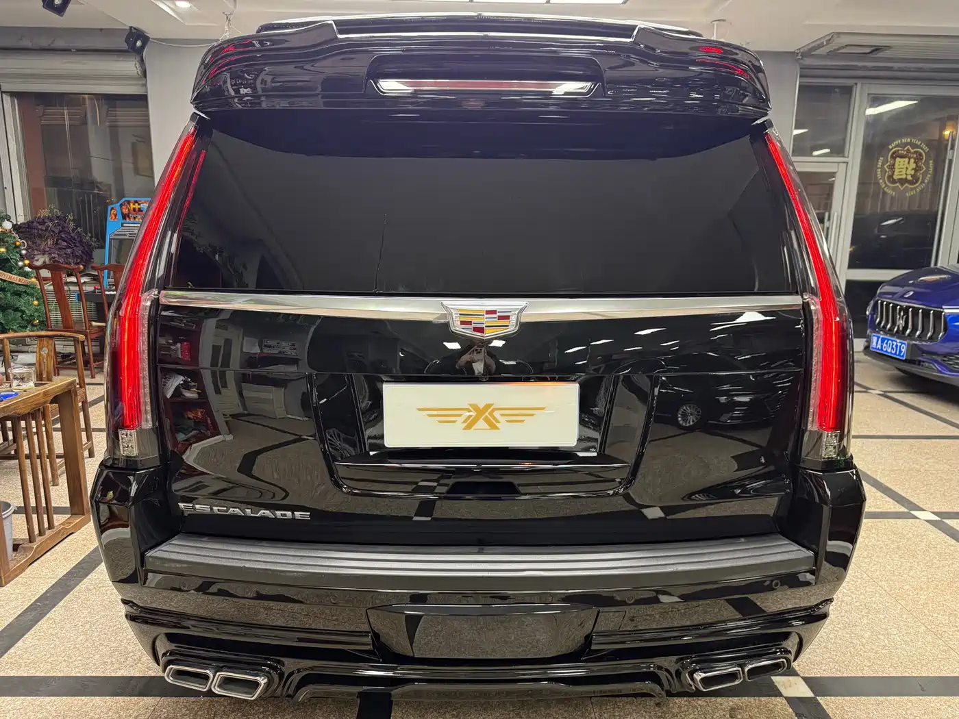 Cadillac Escalade 2017 6.2L ESV Platinum Extended фото 6
