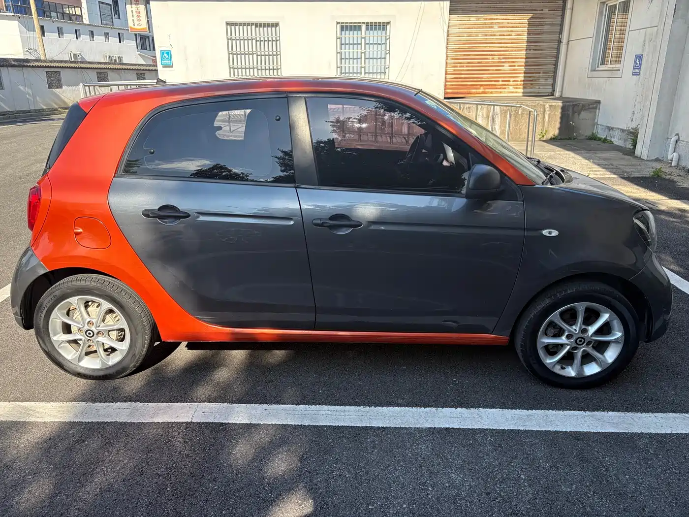 smart forfour 2017 2016 1.0L 52kW Agile Edition
