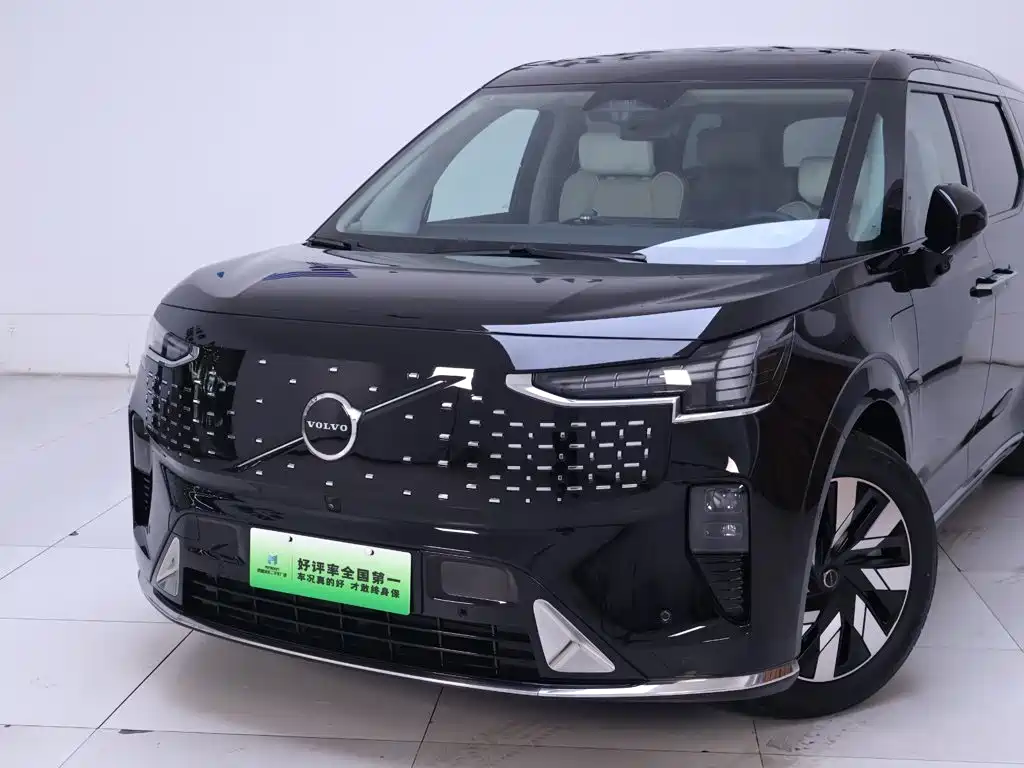 Volvo EM90 2024 2025 Ultra Six-Seater