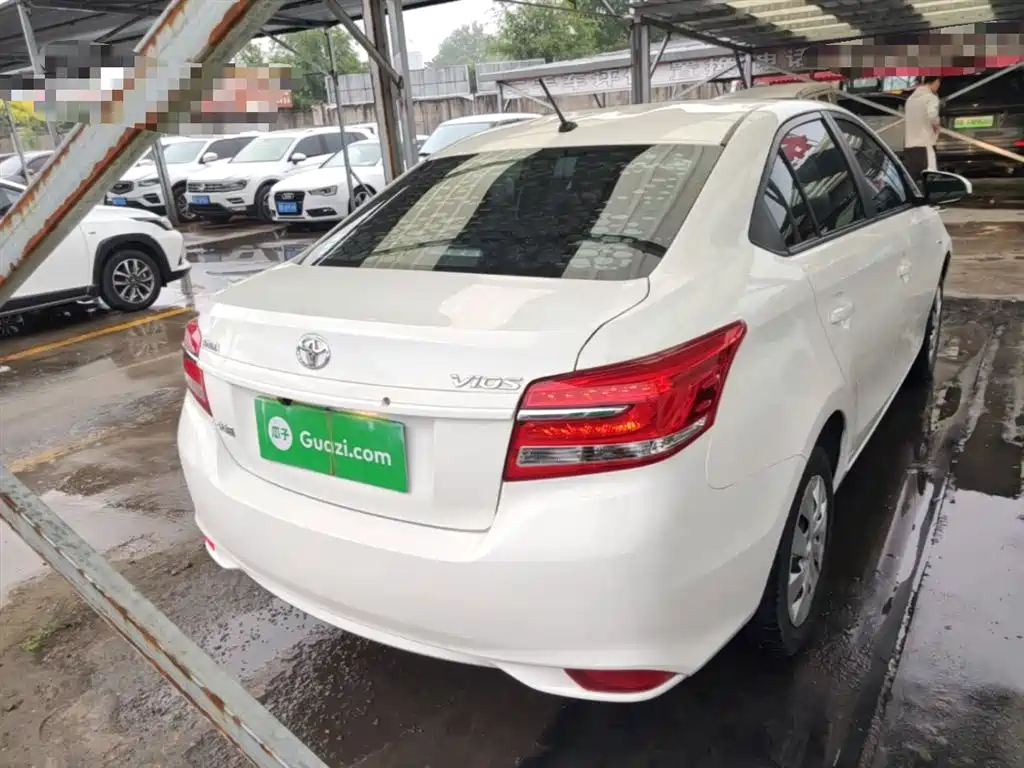 Toyota Vios 2017 1.5L CVT Pioneer фото 4