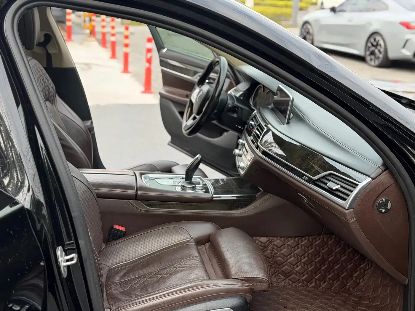 BMW 7 Series 2016 730Li Luxury фото 10