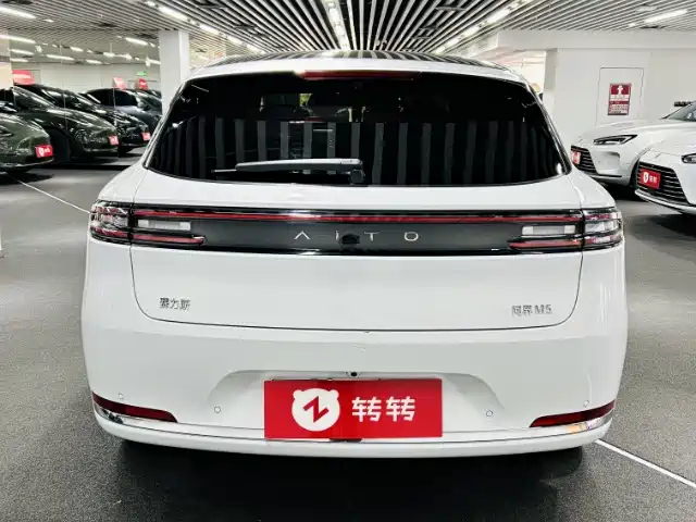 AITO Wenjie AITO M5 2025 Extended Range Ultra RWD фото 5