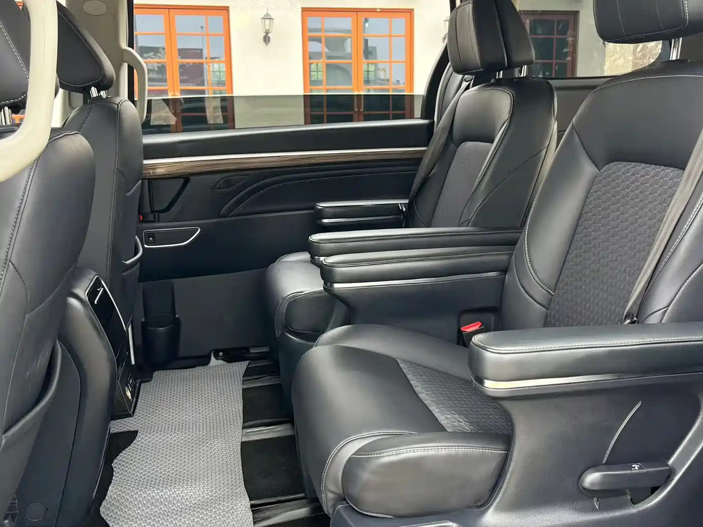 GAC Trumpchi Trumpchi M8 2021 Leading Show Series 390T Premium Edition фото 8