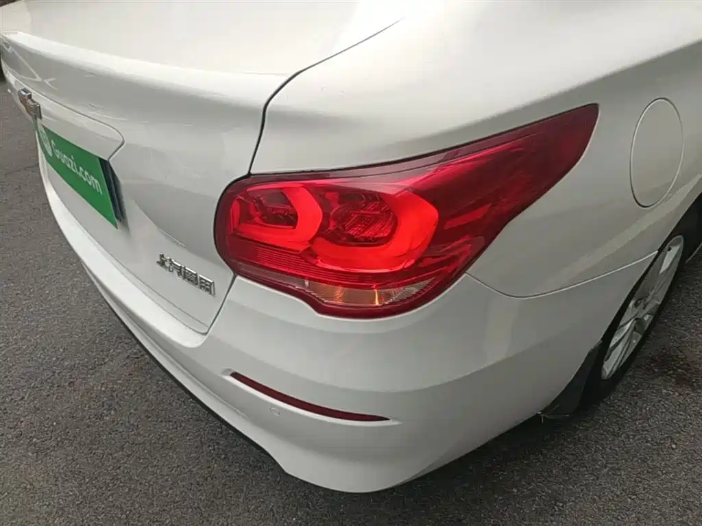 Chevrolet Cavalier 2016 1.5L Automatic Delight Edition фото 8