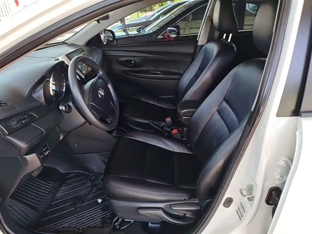 Toyota Vios FS 2017 1.5L CVT Fengchi Edition фото 15