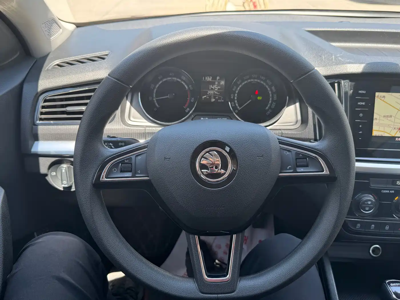 Škoda Kamiq 2022 1.5L Automatic Comfort Edition фото 6