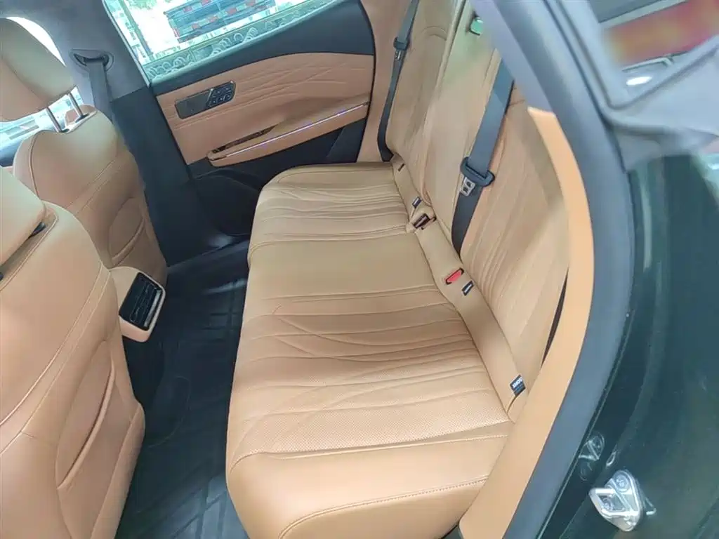 Geely Galaxy Galaxy Xingyao 8 2025 130km EM-P Starship Edition фото 17