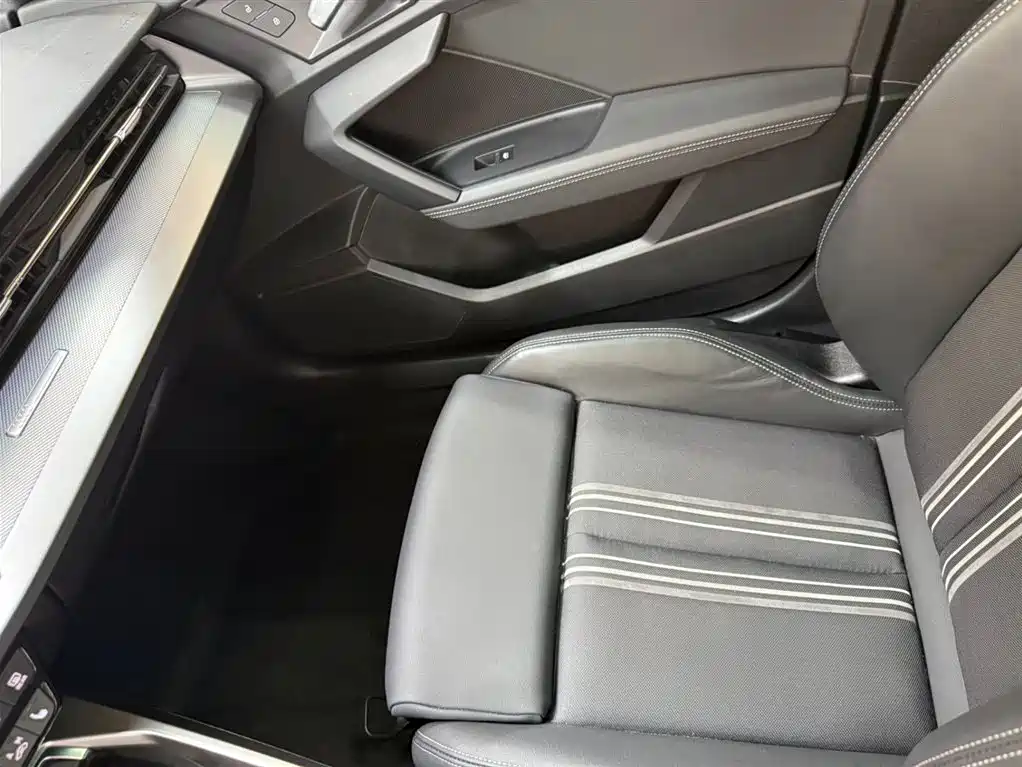 Audi A3 2023 A3L Limousine 35 TFSI Fashion Sport фото 13