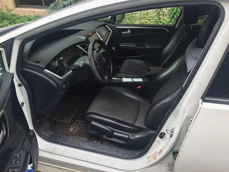 Honda Jade 2016 1.8L Automatic Comfort Elite Version 5-seater фото 9