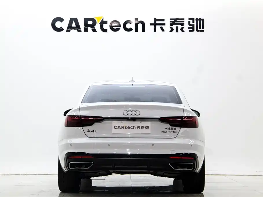 Audi A4L 2025 2 Million Celebration Edition 40 TFSI Luxury Dynamic фото 5