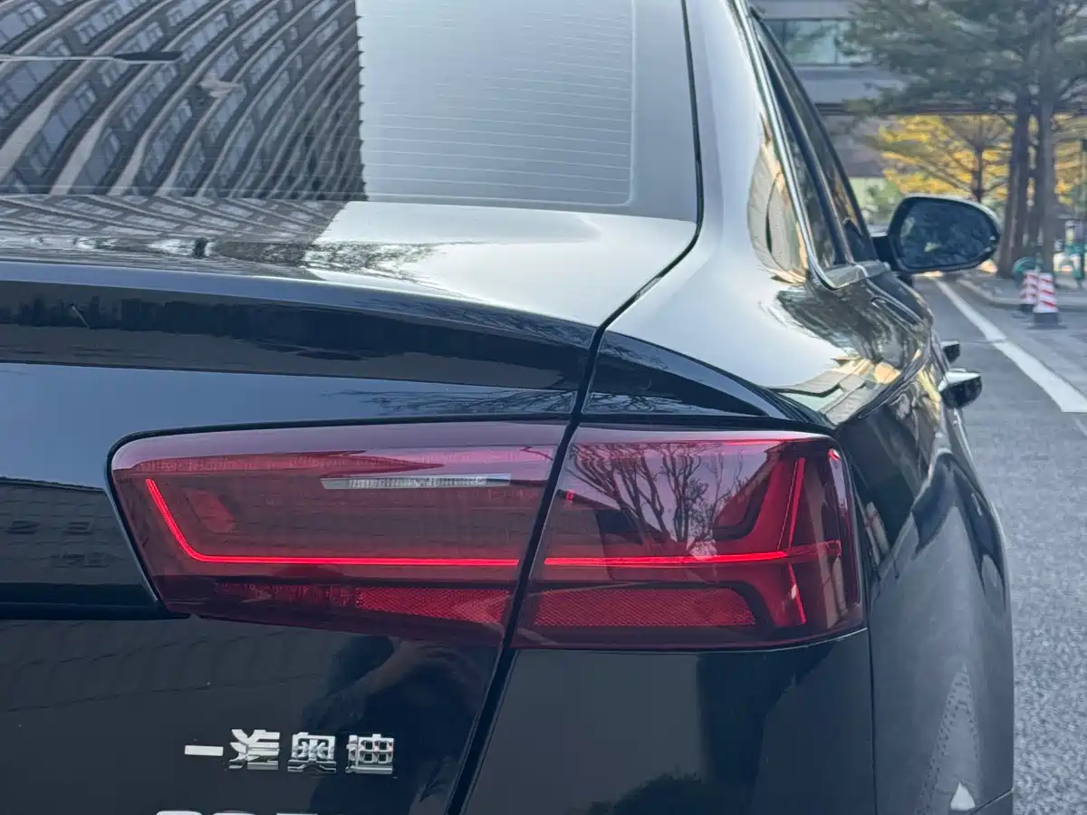 Audi A6L 2016 30 FSI Comfort фото 6