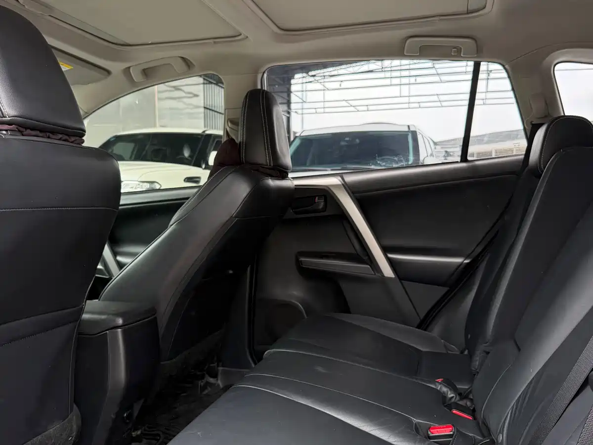 Toyota RAV4 Rongfang 2018 2.5L Automatic 4WD Elite i Edition фото 8