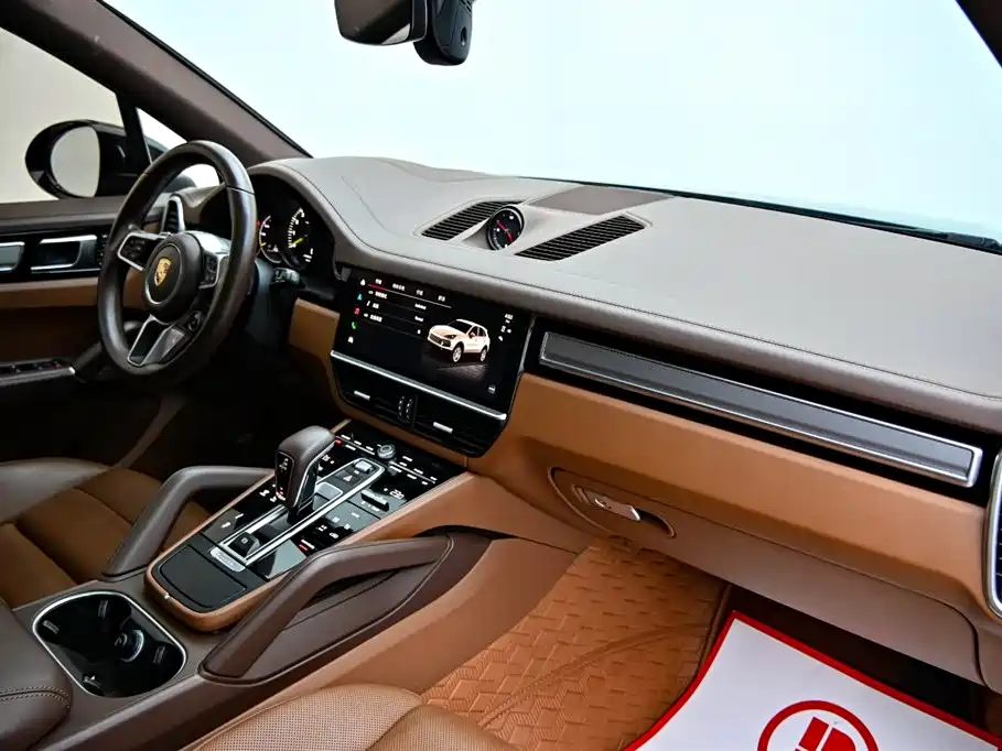 Porsche Cayenne New Energy 2023 Cayenne E-Hybrid 2.0T Platinum Edition фото 16