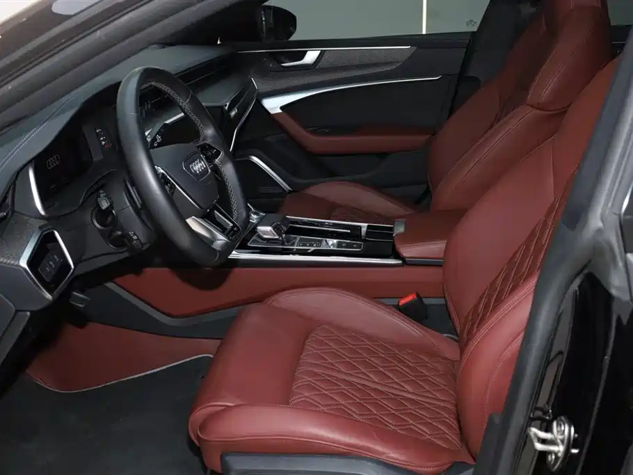AUDI A7L