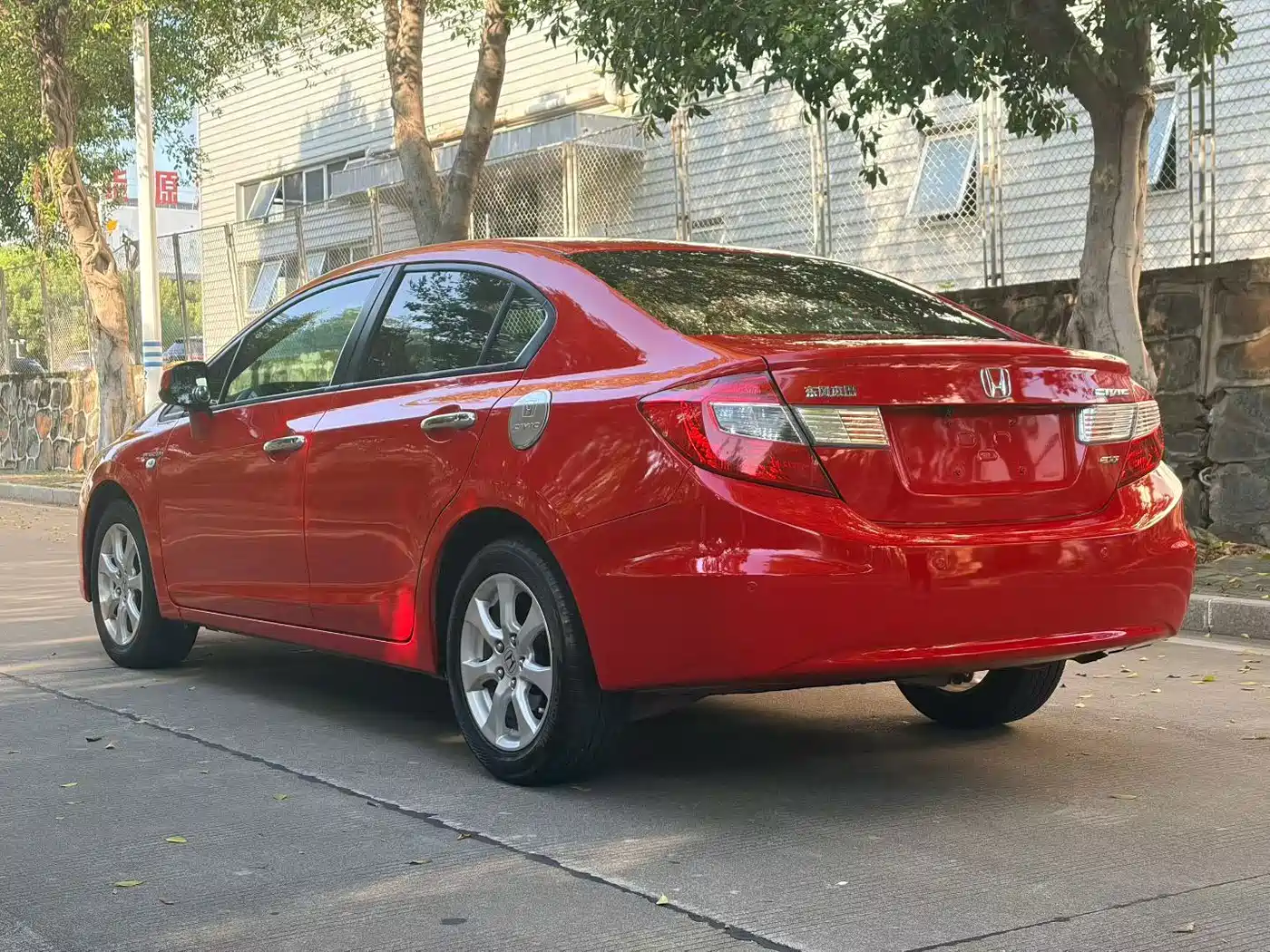 Фото 9 - Honda Civic