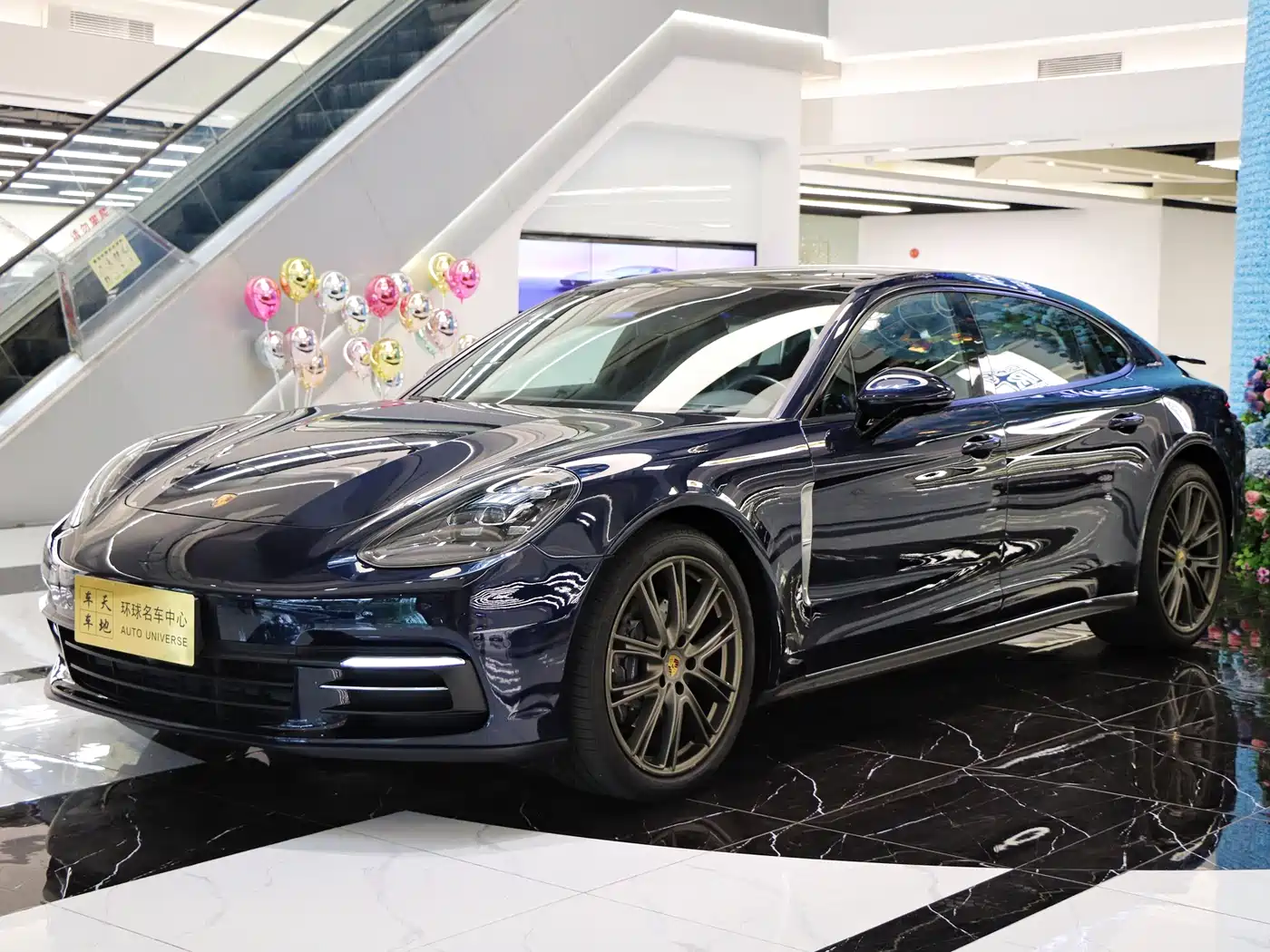 Porsche Panamera 2017 Panamera 4 Executive Long Wheelbase 3.0T