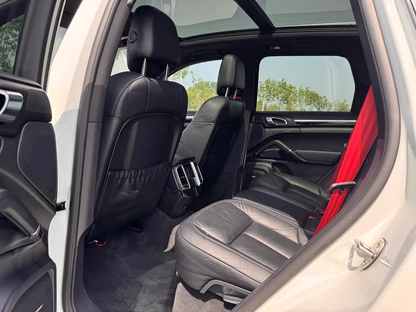 Porsche Cayenne New Energy 2016 Cayenne S E-Hybrid 3.0T фото 10