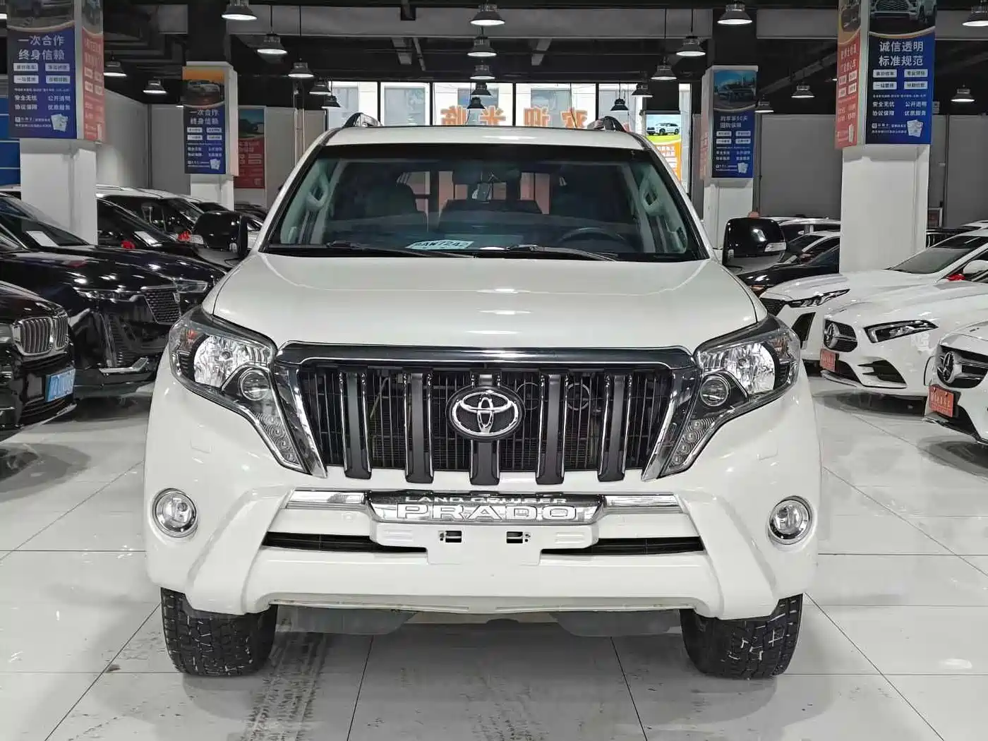 Toyota Prado 2016 3.5L Auto TX-L фото 2
