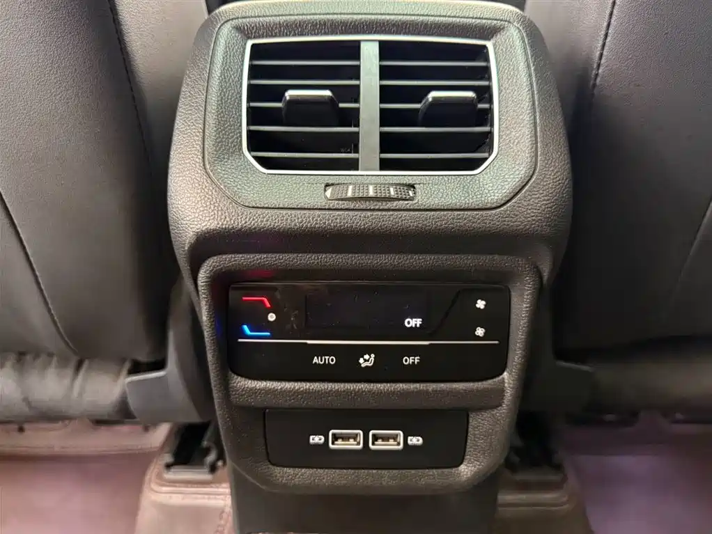 Volkswagen Tayron 2023 280TSI 2WD Luxury Plus Advanced Edition фото 21