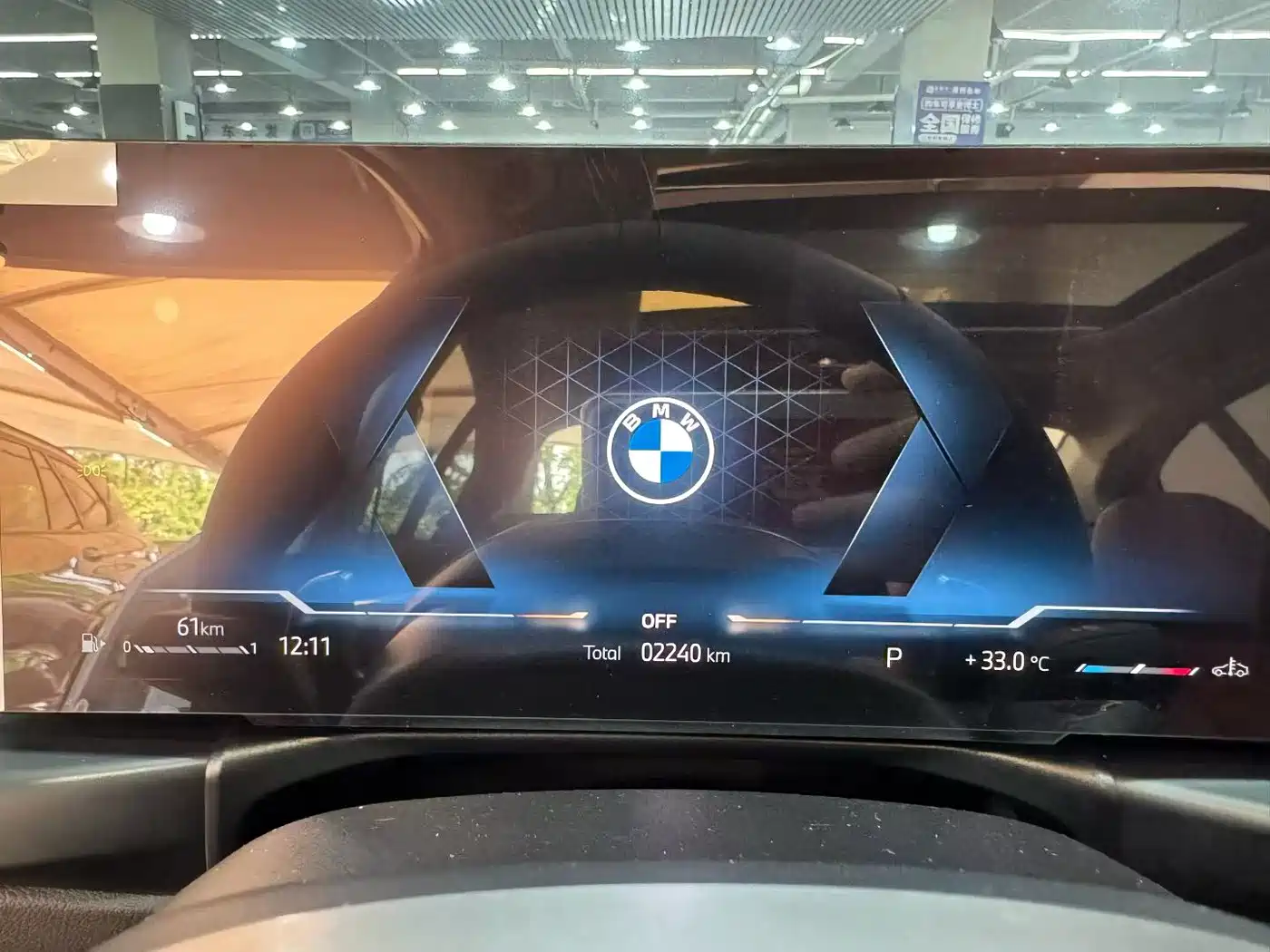 BMW 3 Series 2026 325Li M Sport Package фото 9