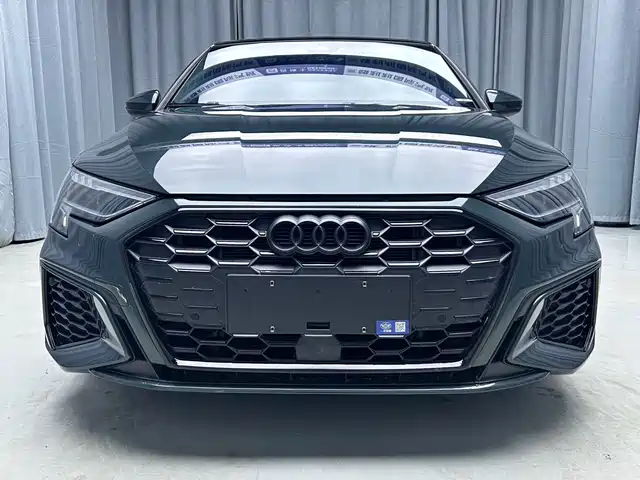 Audi A3 2024 Model Sportback 35 TFSI Fashion Sport — фото 2