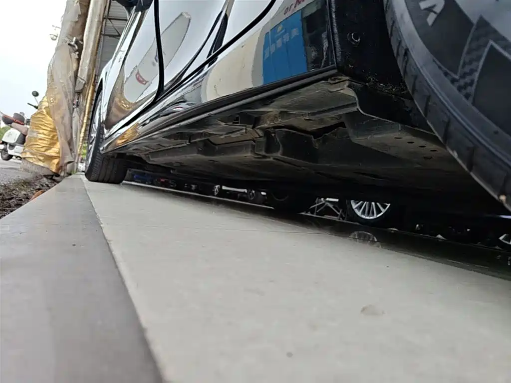 Toyota Camry 2024 2.0E Elite Edition фото 21