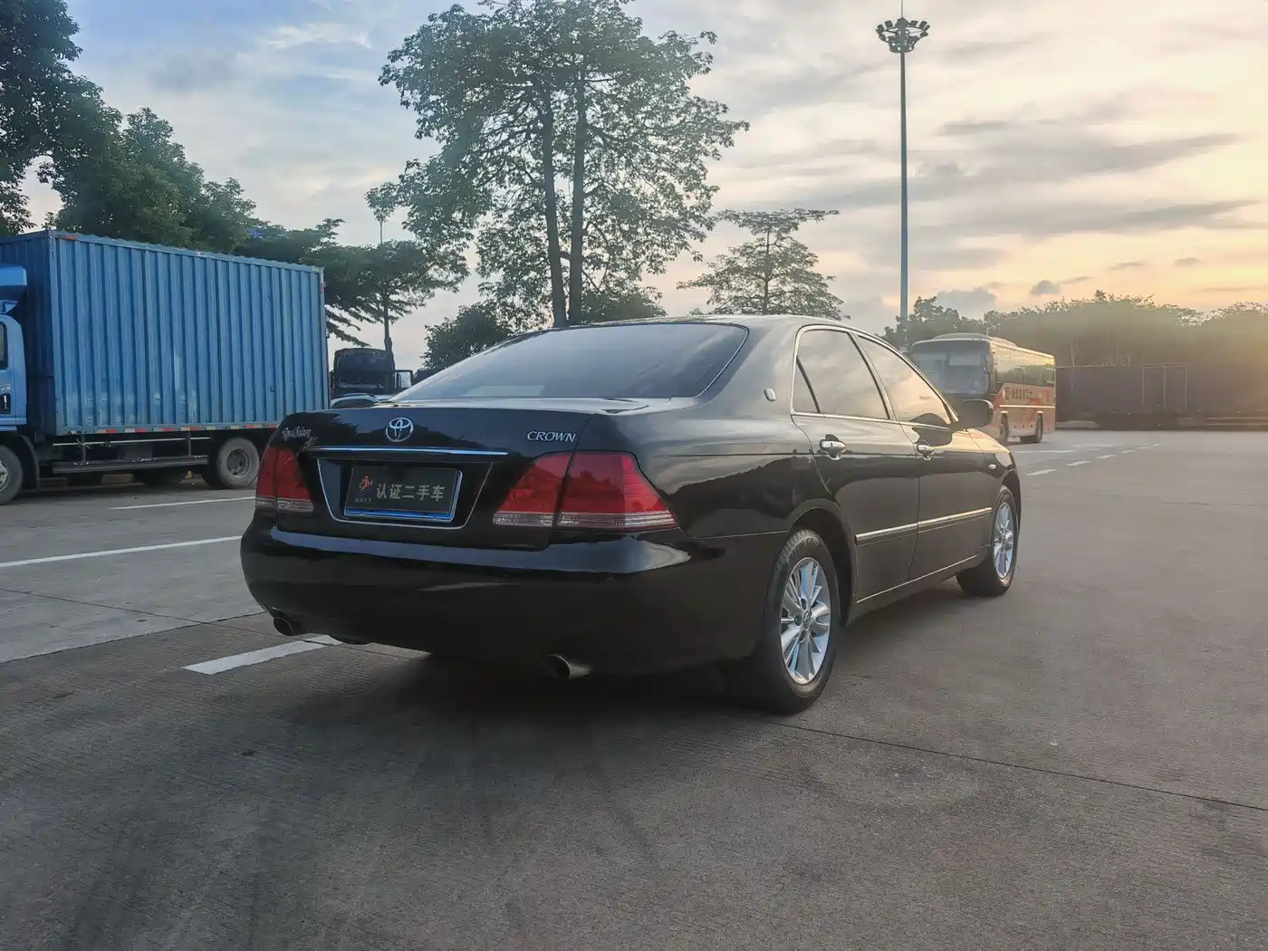 Toyota Crown 2005 Model 3.0L Royal фото 5