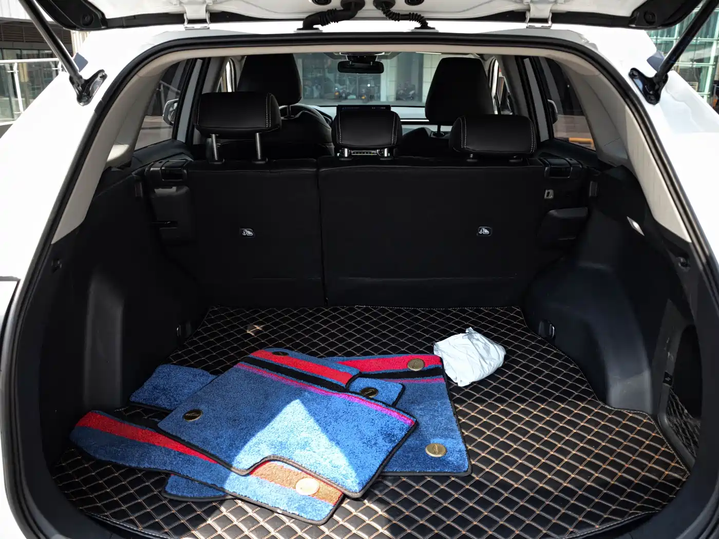Toyota RAV4 Rongfang 2023 2.0L CVT FWD Style Plus Edition фото 13