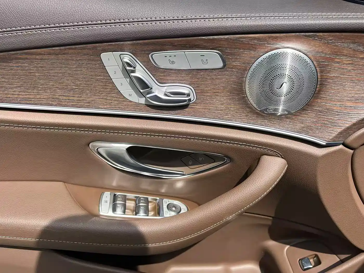 Mercedes-Benz E-Class 2022 E 300 L Luxury фото 15