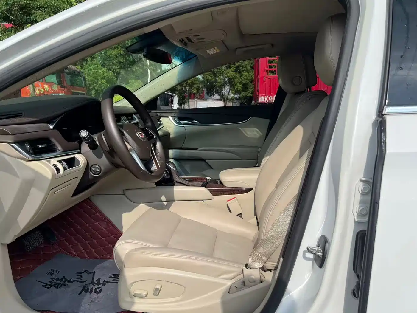 Cadillac XTS 2015 2014 28T Comfort