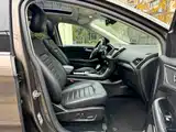 Фото 21 - Ford Edge